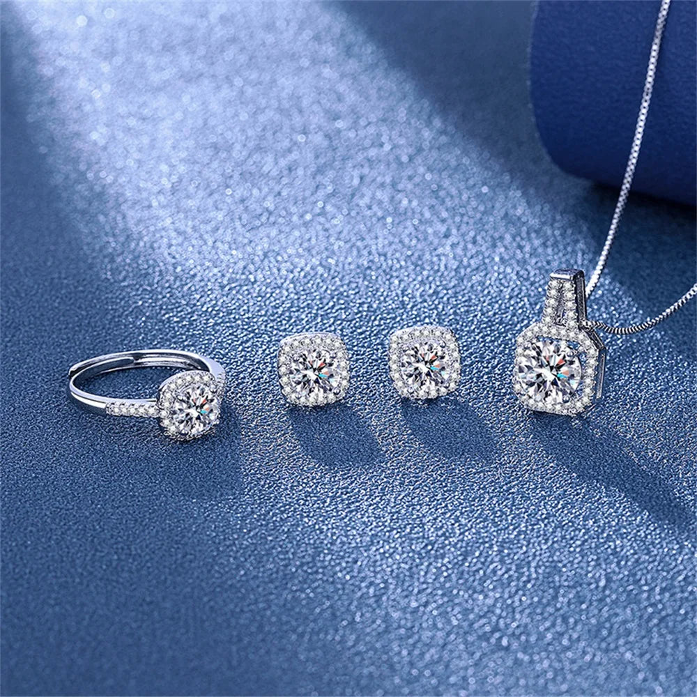 Sparkling Silver Jewelry Set for Elegant Evenings and Special Occasions - مجموعة مجوهرات فاخرة باللون الفضي للسهرات والمناسبات الخاصة