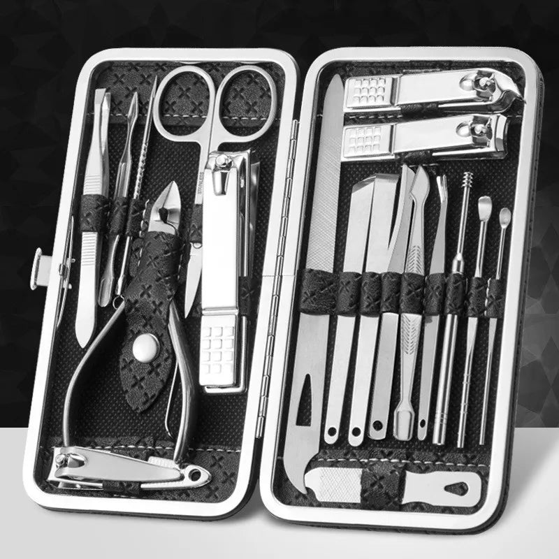 Ultimate 19-Piece Home Nail Care Set - Professional tools for perfect nails! Includes large nail clippers, dead skin remover, precision eyebrow trimmer, and stylish leather case. 
مجموعة قصّ الأظافر المنزلية  بـ 19 قطعة - أدوات احترافية .